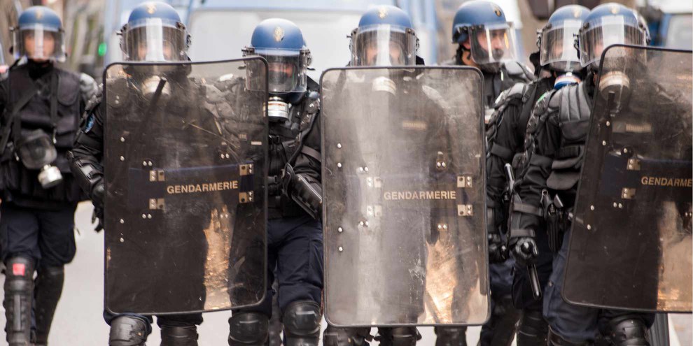 Veille  Loi Sécurité globale: voix dissidentes étouffées