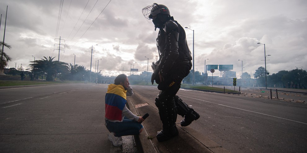 Veille    Colombie : La police anti-émeutes vise délibérément les yeux